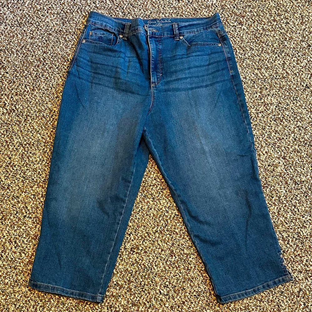 Gloria Vanderbilt Blue Women's Cropped Jeans